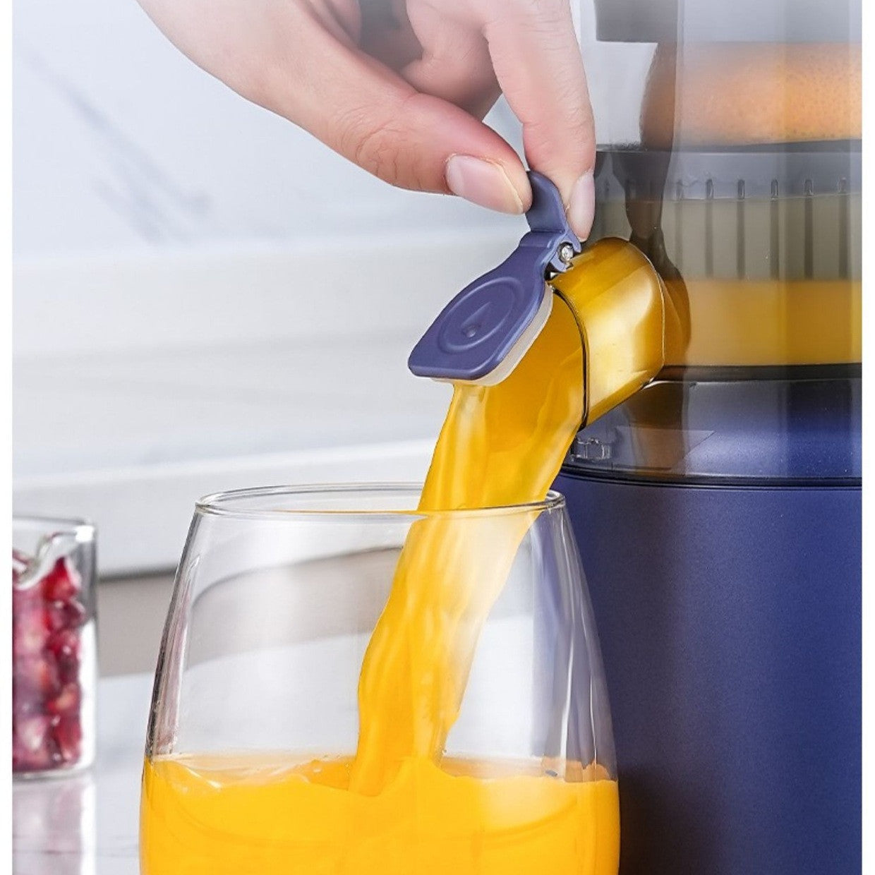 Portable Blender – USB Rechargeable Mini Smoothie Blender for Travel, Gym & Office